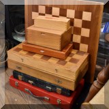 Y01. Chess sets.